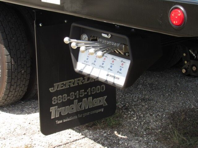 2026 Isuzu NRR 22' Jerr-Dan 6-Ton Car Carrier Truck