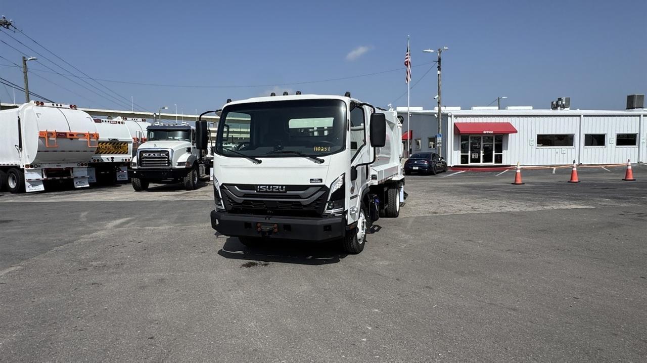 2026 Isuzu NRR 8 Yard Pac Mac Rear Loader Garbage Truck Tampa FL