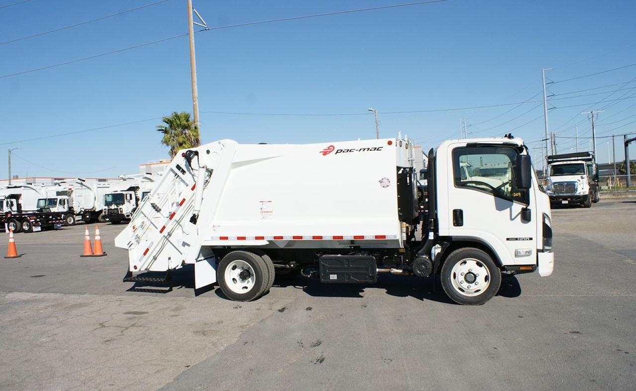 2026 Isuzu NRR 8 Yard Pac Mac Rear Loader Garbage Truck Tampa FL