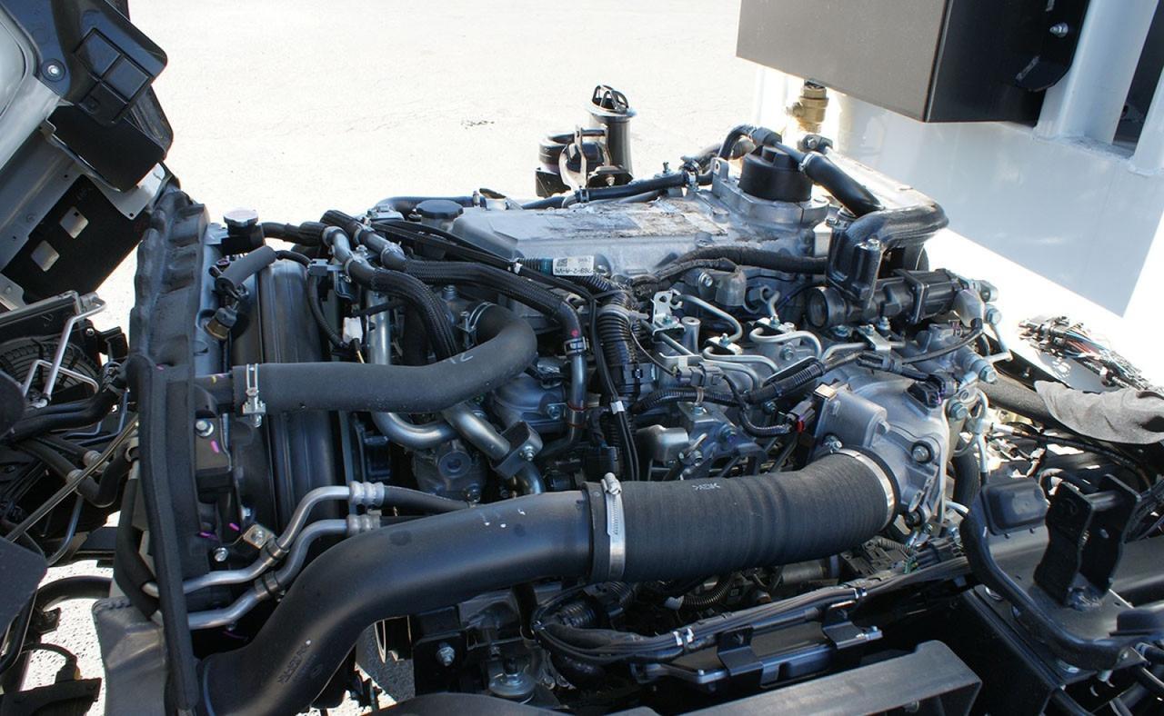 2026 Isuzu NRR 8 Yard Pac Mac Rear Loader Garbage Truck Tampa FL