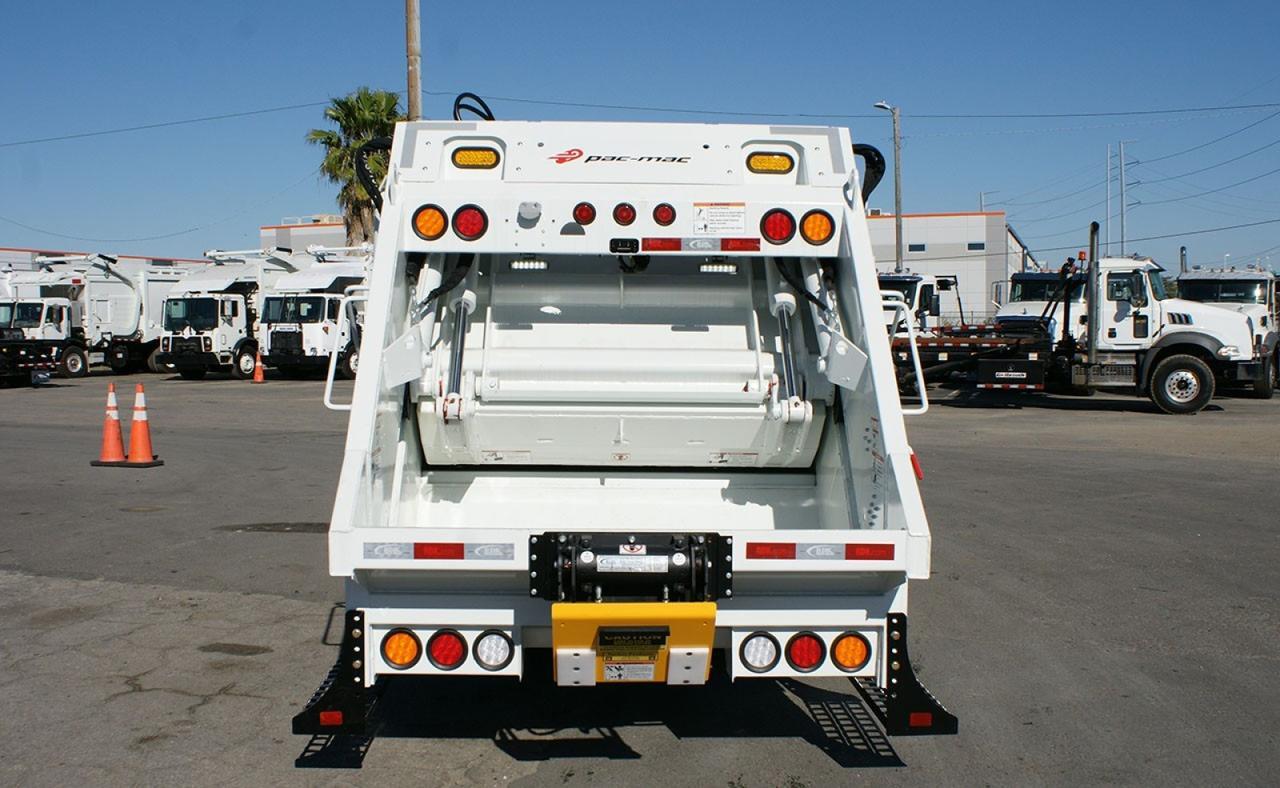 2026 Isuzu NRR 8 Yard Pac Mac Rear Loader Garbage Truck Tampa FL