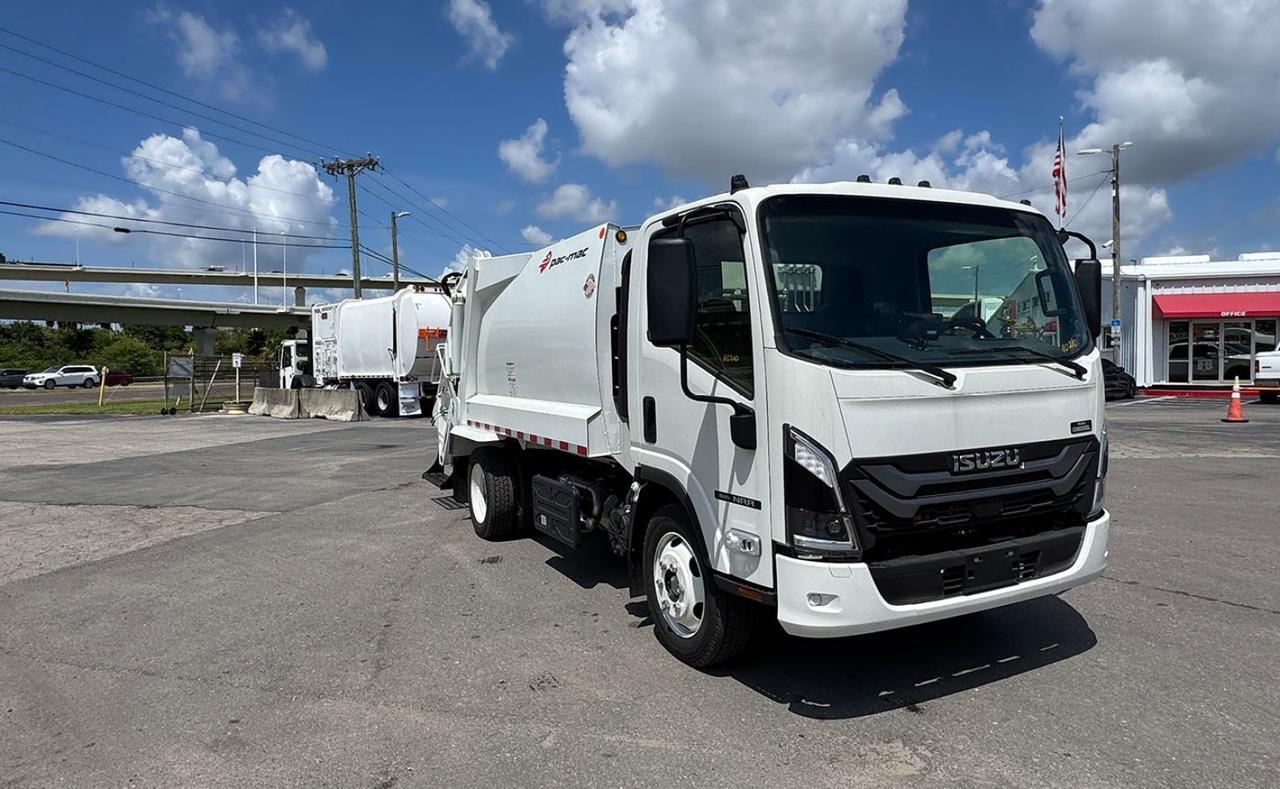 2026 Isuzu NRR 8 Yard Pac Mac Rear Loader Garbage Truck Tampa FL