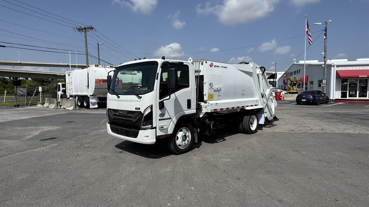 2026 Isuzu NRR 8 Yard Pac Mac Rear Loader Garbage Truck Tampa FL