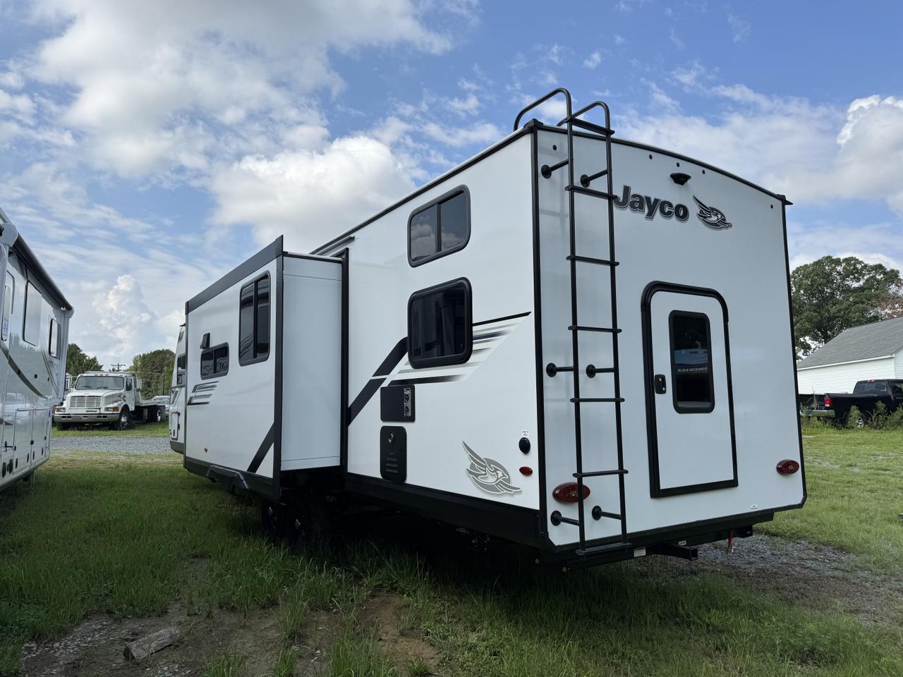 2026 JAYCO JAY FEATHER TT 32QBH Monroe NC