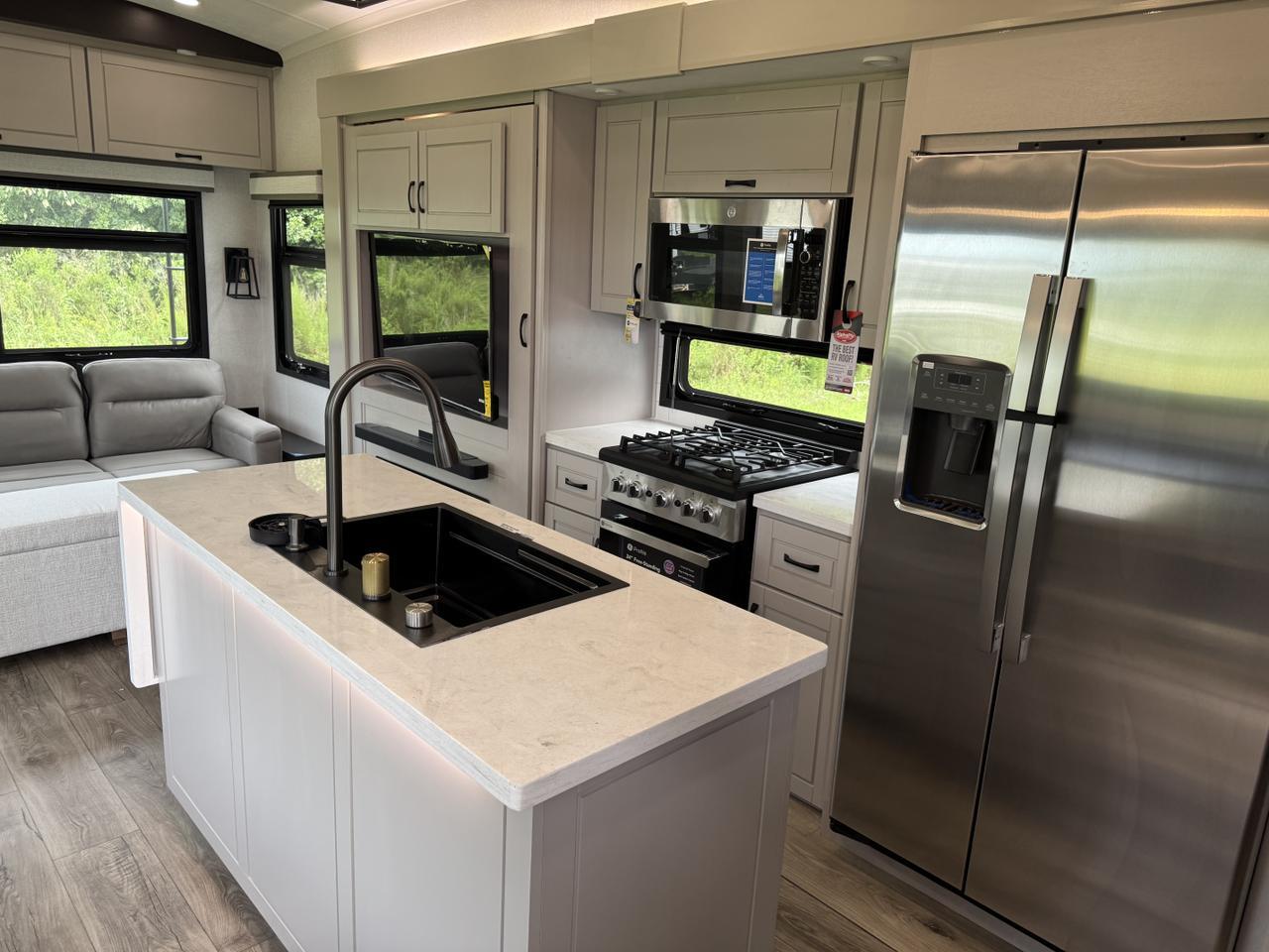 2026 JAYCO NORTH POINT FW 377RLBH Monroe NC