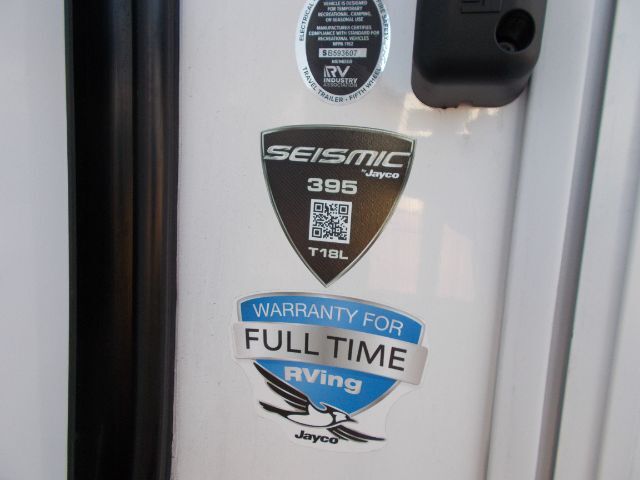 2026 JAYCO SEISMIC 395 FW
