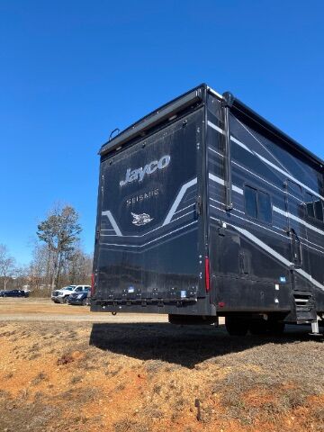 2026 JAYCO SEISMIC 399 TOY HAULER Monroe NC