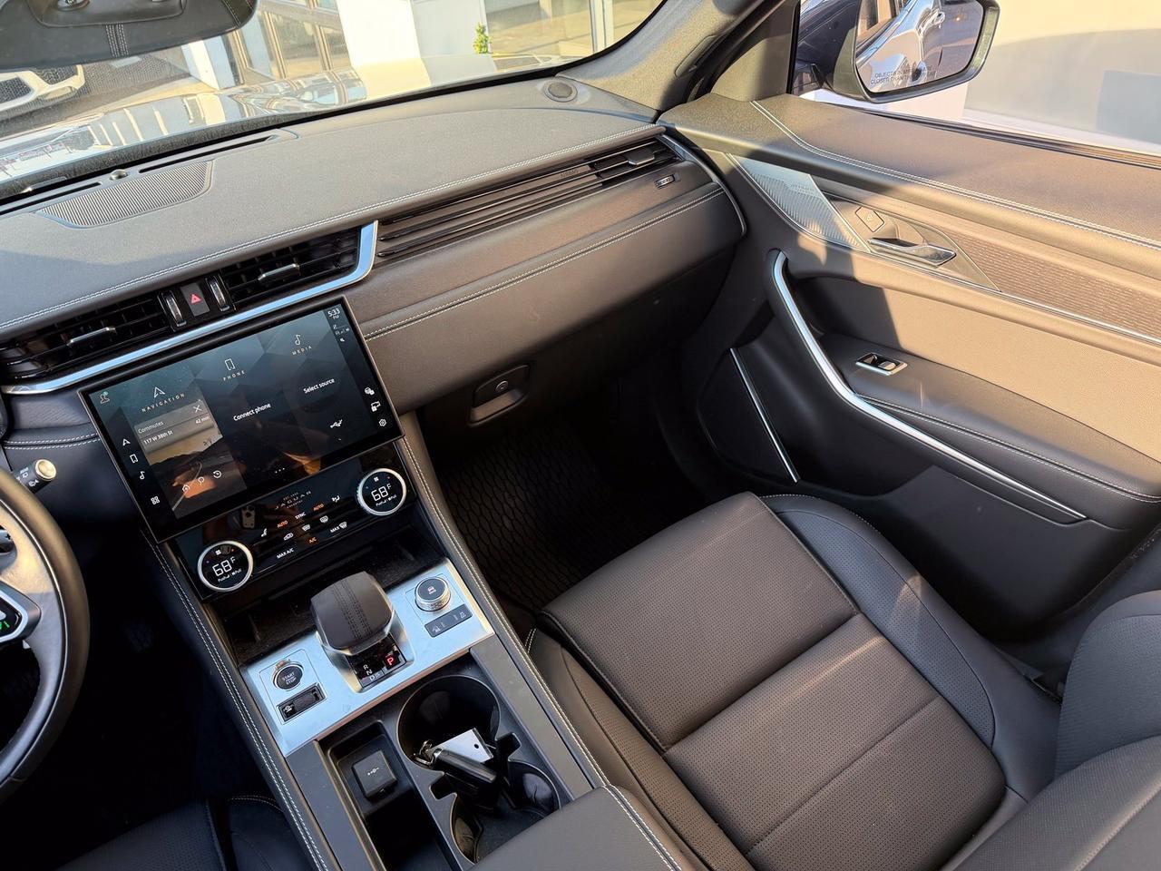 2026 Jaguar F-PACE P250 R-Dynamic S Gladstone OR
