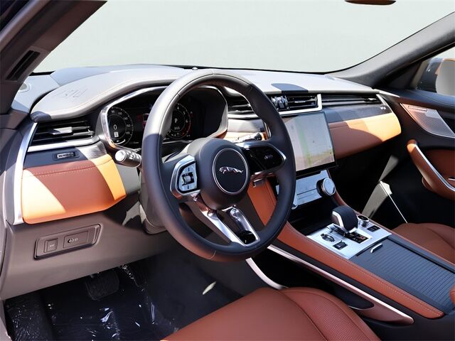 2026 Jaguar F-PACE P400 R-Dynamic S Oshkosh WI