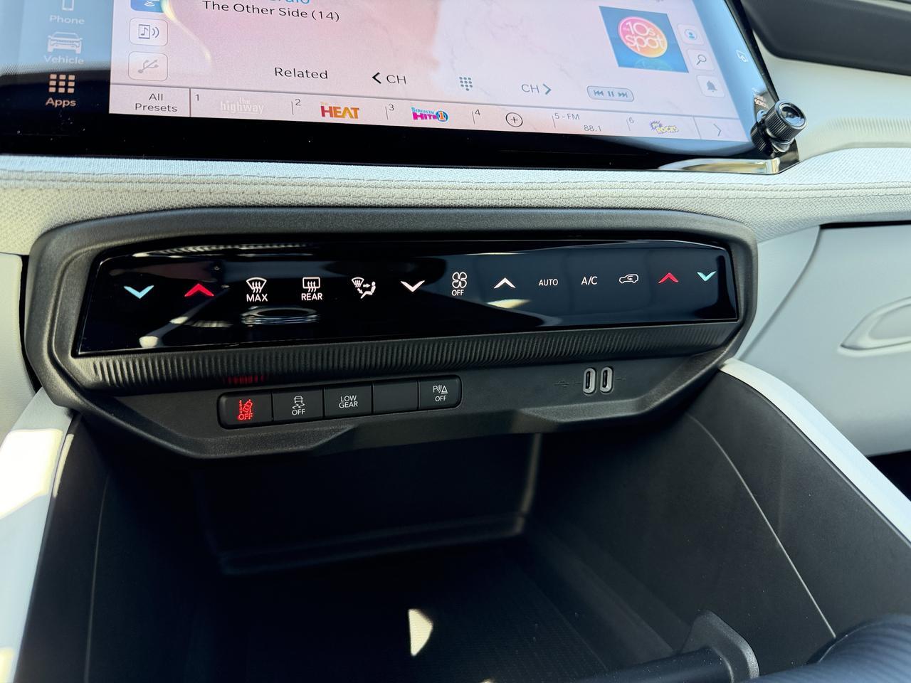 2026 Jeep Cherokee Laredo 4x4 | Turbo Hybrid | Red Hot Pearl | Heated Seats | Remote Start | Backup Camera | Towing Redwater AB