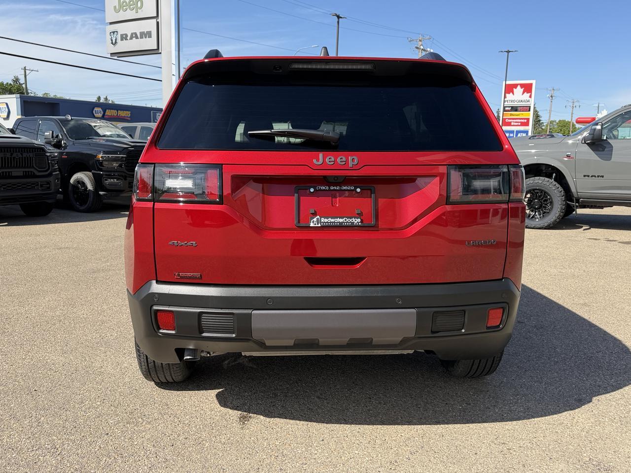 2026 Jeep Cherokee Laredo 4x4 | Turbo Hybrid | Red Hot Pearl | Heated Seats | Remote Start | Backup Camera | Towing Redwater AB