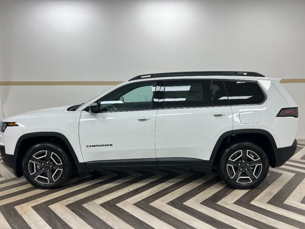 2026 Jeep Cherokee Laredo Full Hybrid Electric (FHEV)