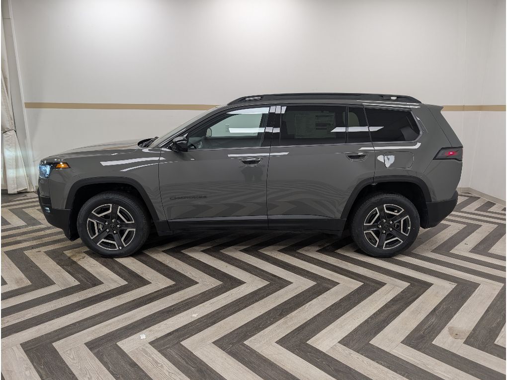 2026 Jeep Cherokee Laredo Full Hybrid Electric (FHEV)