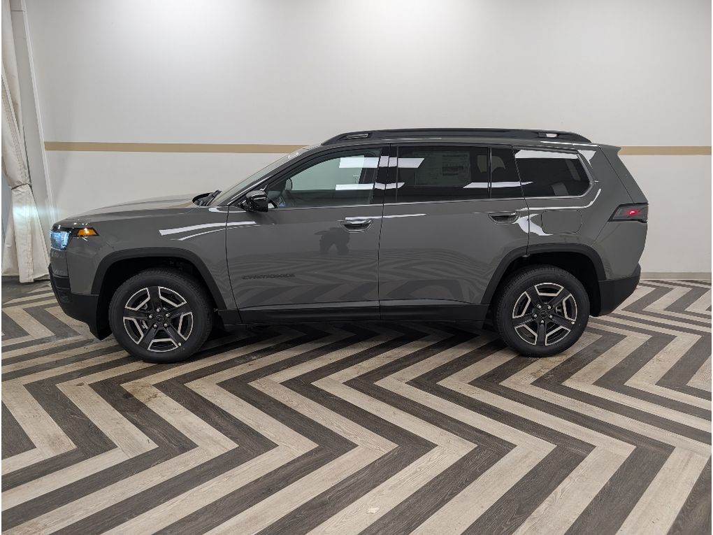 2026 Jeep Cherokee Laredo Full Hybrid Electric (FHEV)