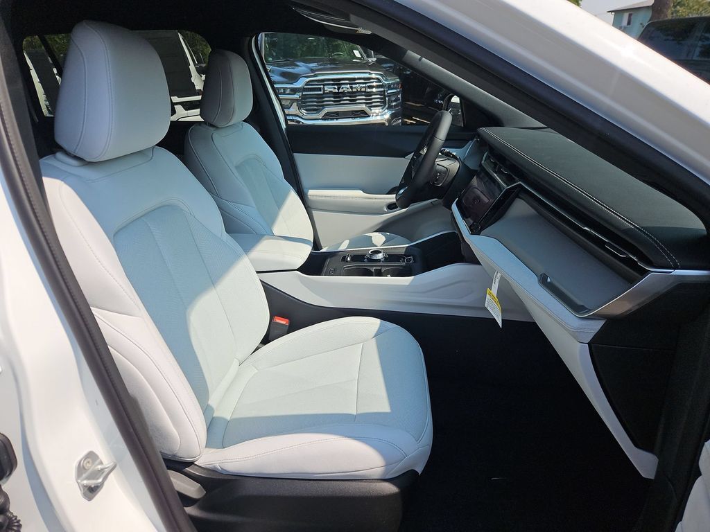 2026 Jeep Cherokee Laredo Gresham OR
