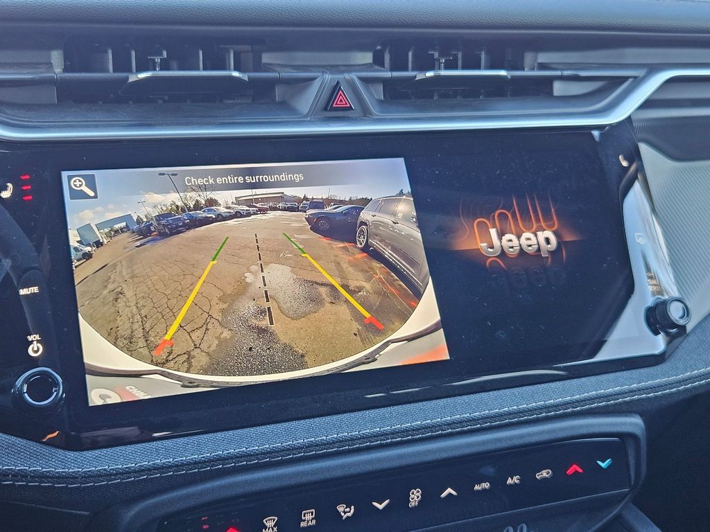 2026 Jeep Cherokee Laredo Gresham OR