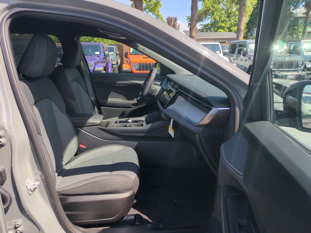 2026 Jeep Cherokee Laredo Gresham OR