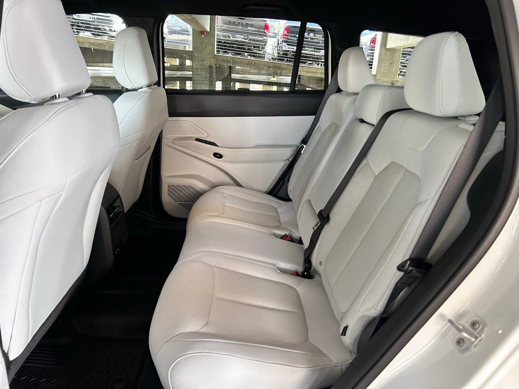 2026 Jeep Cherokee Laredo Portland OR