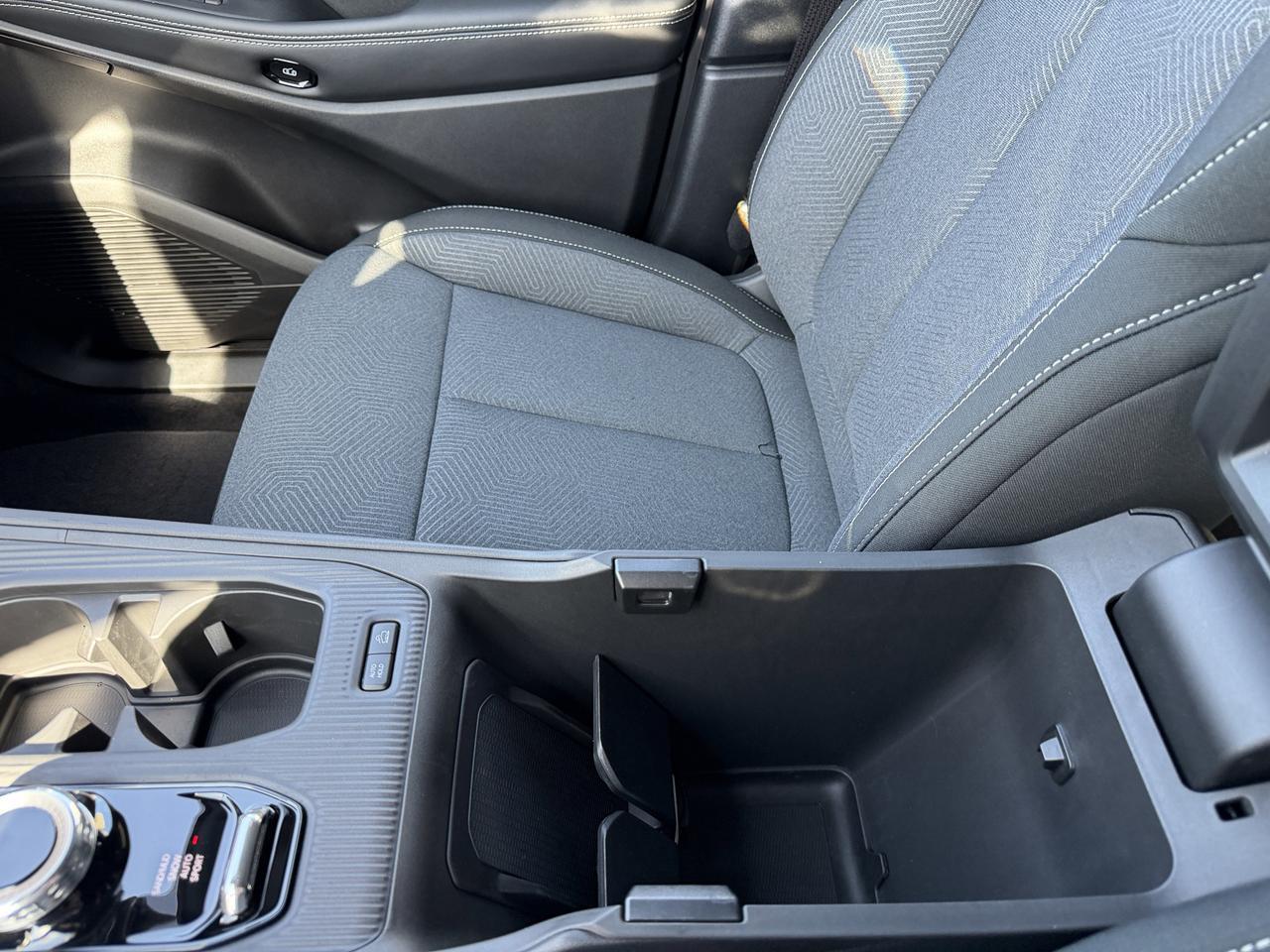 2026 Jeep Cherokee Laredo Redwater AB