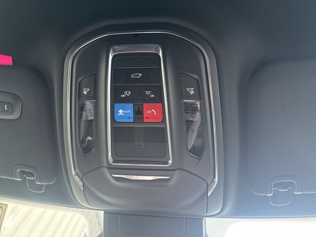 2026 Jeep Cherokee Laredo Watertown SD