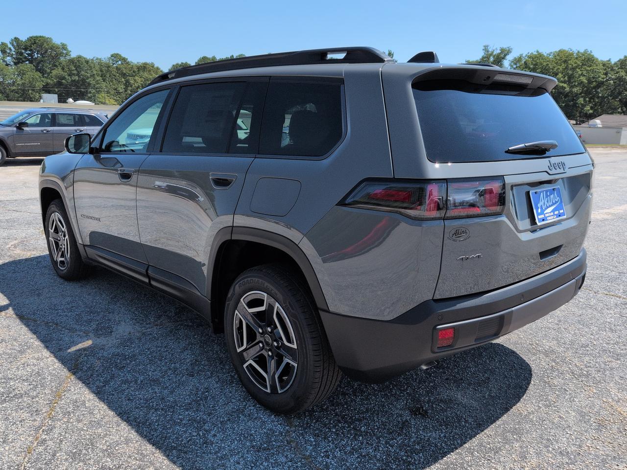 2026 Jeep Cherokee Laredo Winder GA