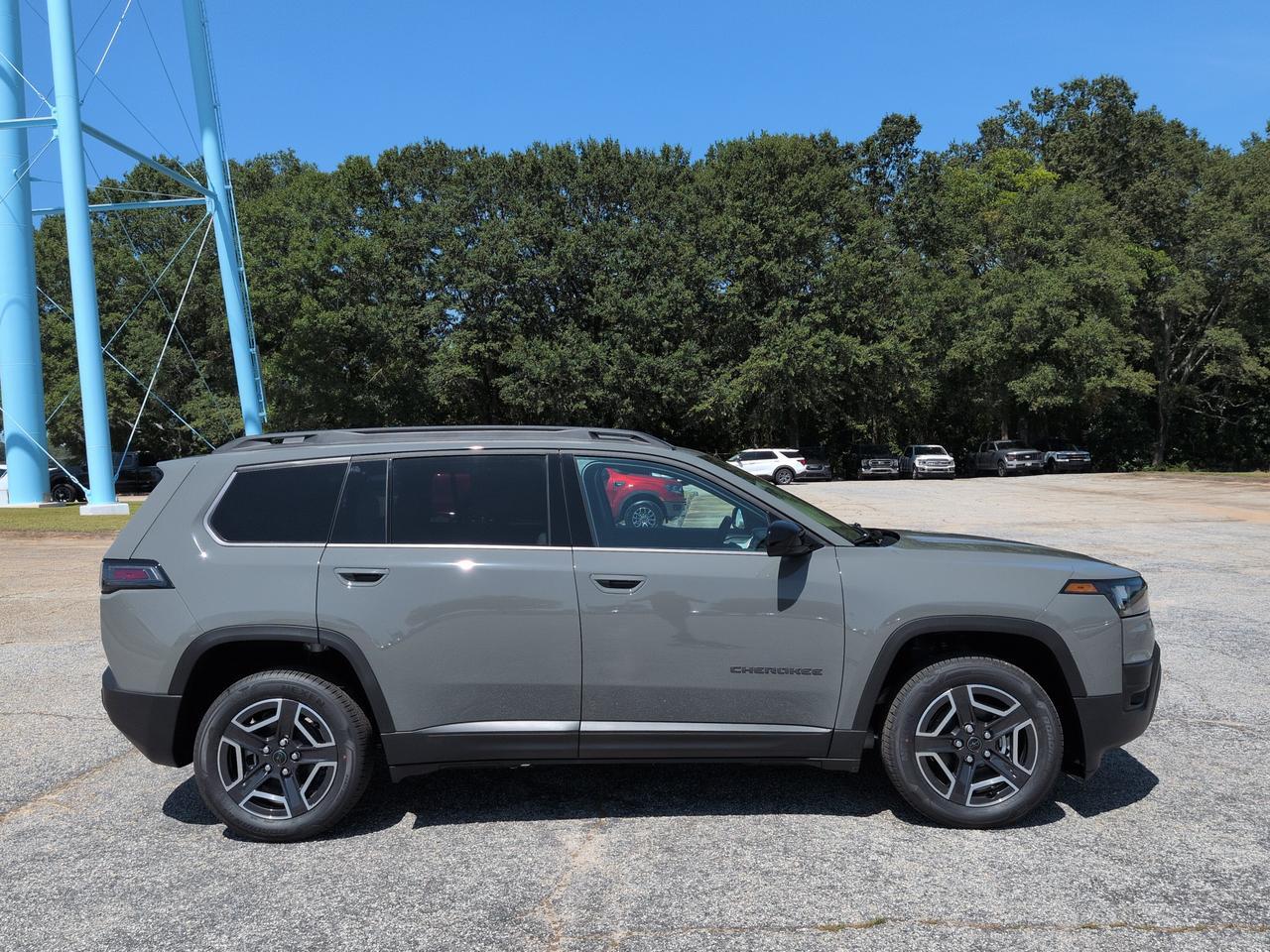 2026 Jeep Cherokee Laredo Winder GA