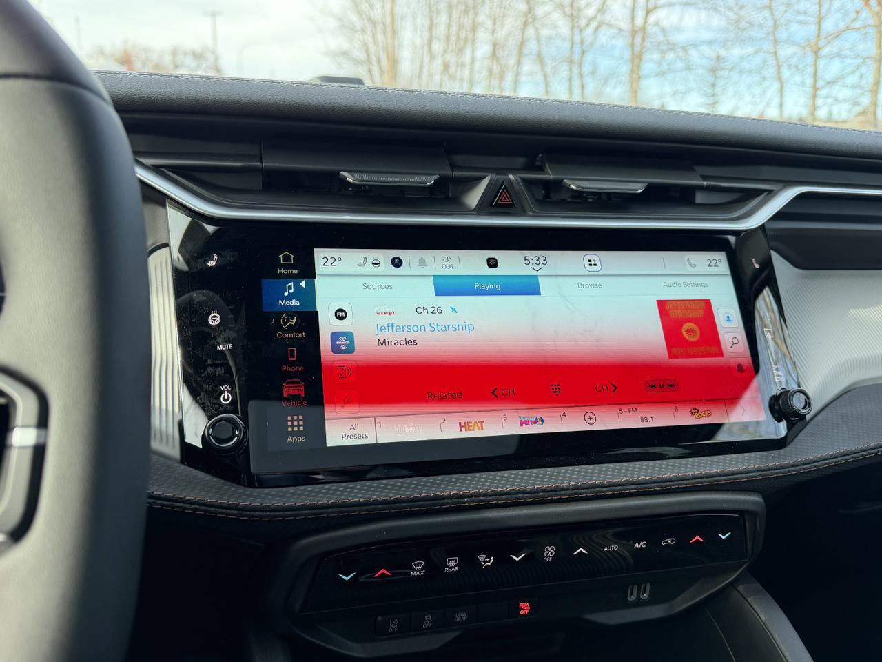 2026 Jeep Cherokee Limited 4x4 | Hydro Blue Pearl | Turbo Hybrid | Panoramic Sunroof | Trailer Tow Group Redwater AB