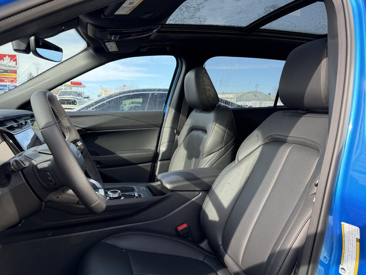 2026 Jeep Cherokee Limited 4x4 | Hydro Blue Pearl | Turbo Hybrid | Panoramic Sunroof | Trailer Tow Group Redwater AB