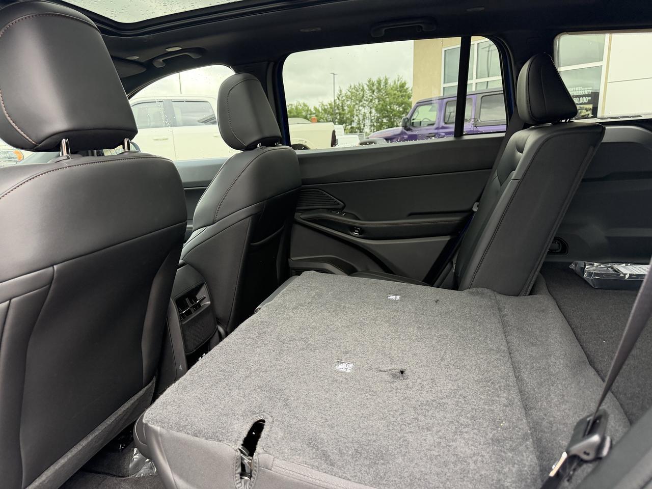 2026 Jeep Cherokee Limited 4x4 | Premium Leather | Heated Seats | NAV | Pano Sunroof | Power Liftgate Redwater AB