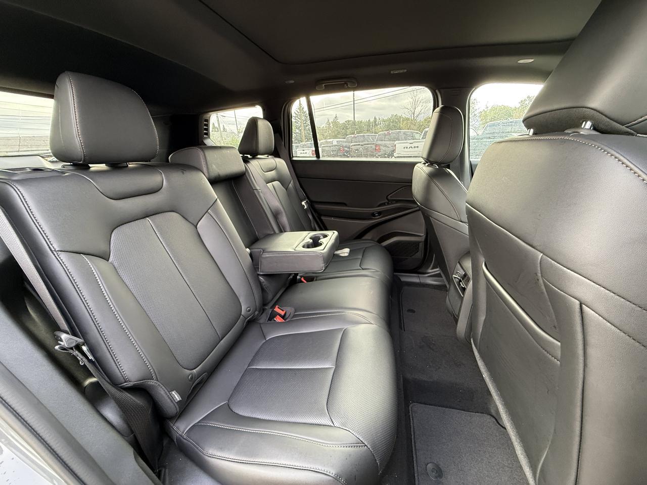 2026 Jeep Cherokee Limited 4x4 | Turbo Hybrid | EVT Transmission | Heated Seats | Adaptive Cruise | Power Liftgate Redwater AB
