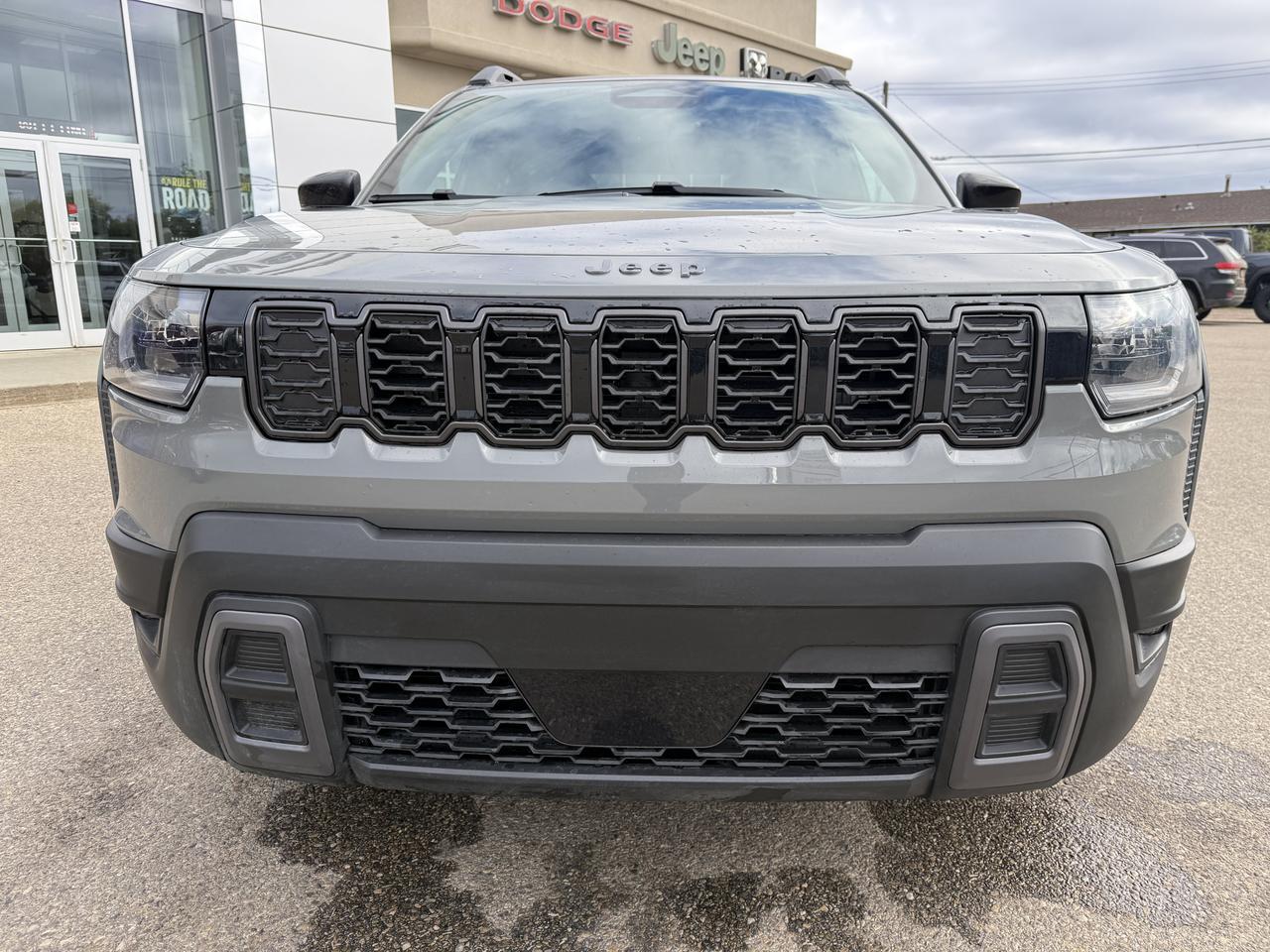 2026 Jeep Cherokee Limited 4x4 | Turbo Hybrid | EVT Transmission | Heated Seats | Adaptive Cruise | Power Liftgate Redwater AB