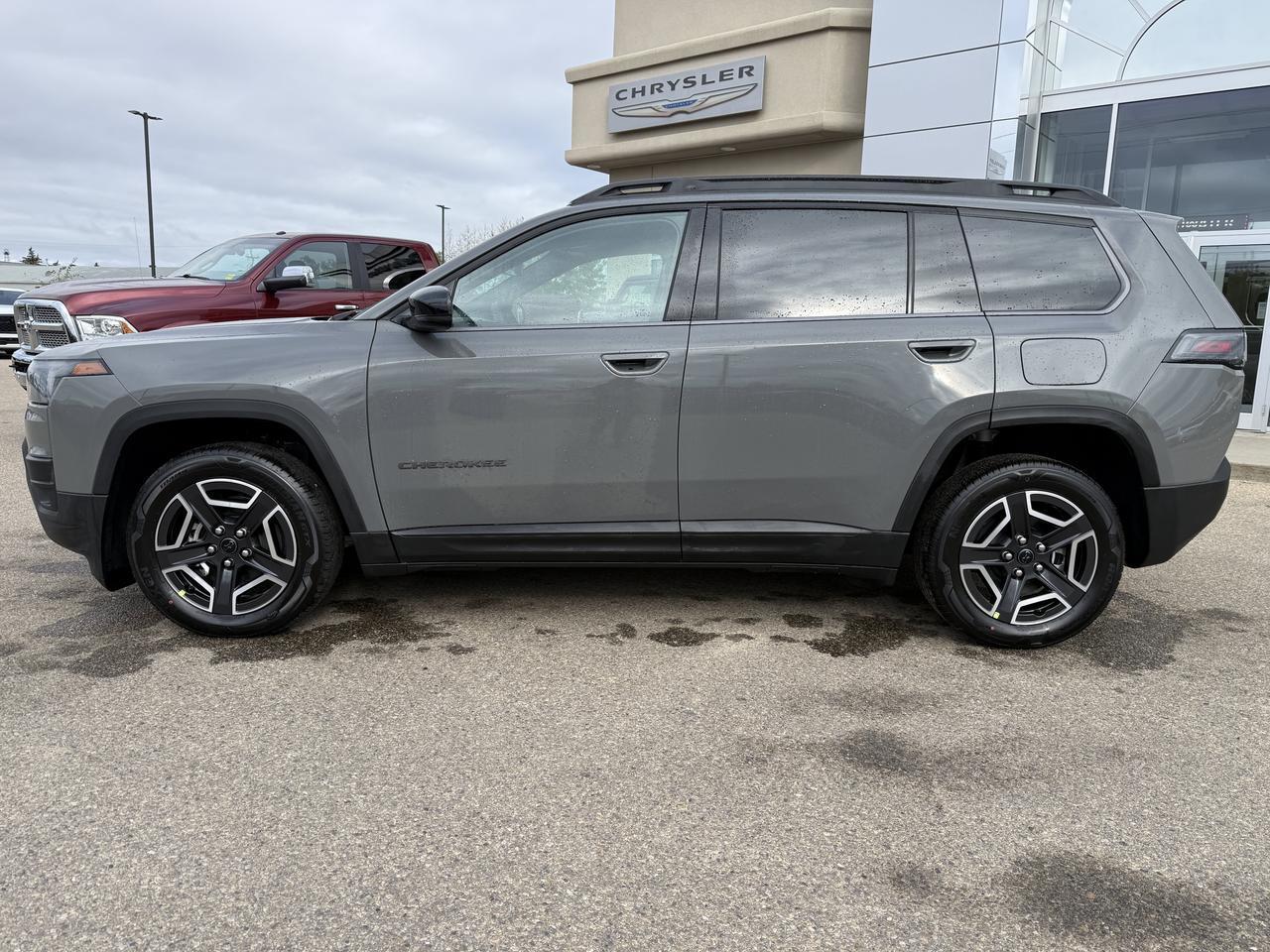 2026 Jeep Cherokee Limited 4x4 | Turbo Hybrid | EVT Transmission | Heated Seats | Adaptive Cruise | Power Liftgate Redwater AB