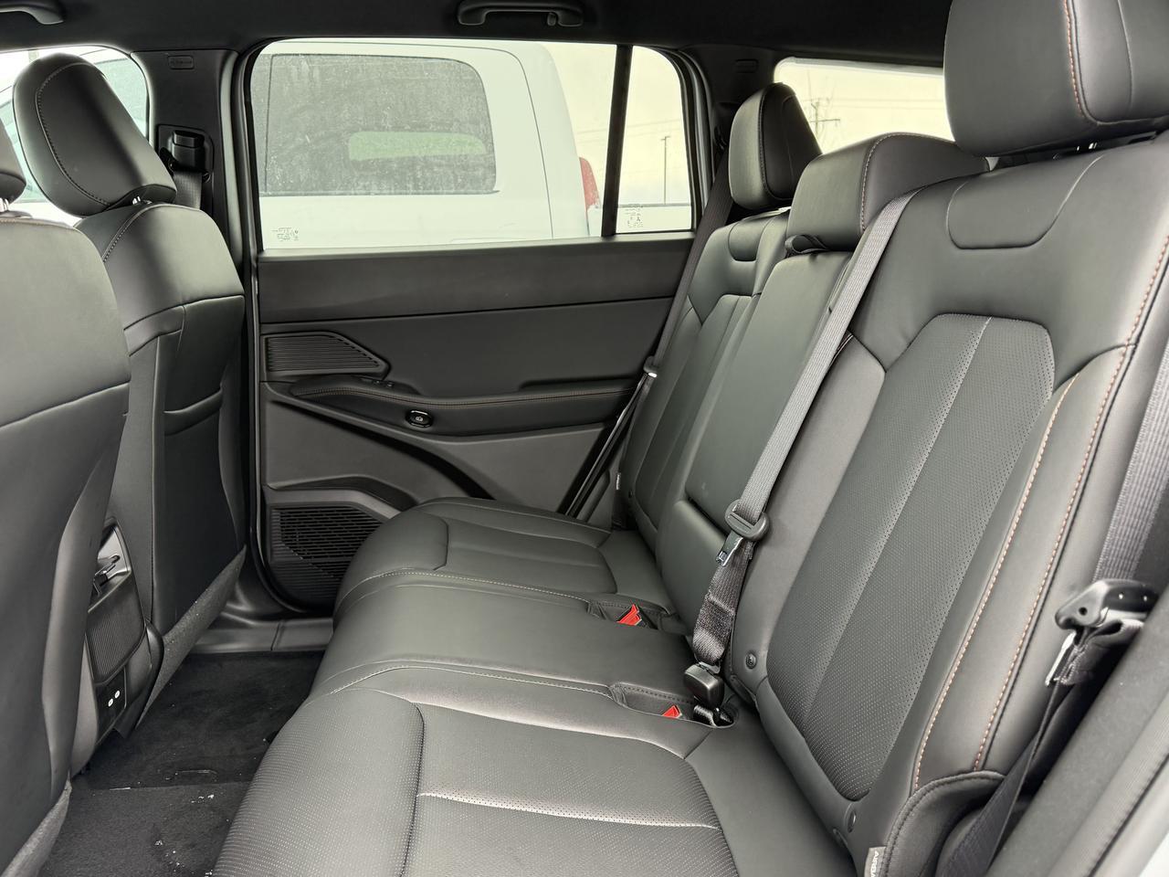 2026 Jeep Cherokee Limited 4x4 | Turbo Hybrid | Heated Seats | Power Liftgate | Remote Start | Rearview Camera | Towing Redwater AB