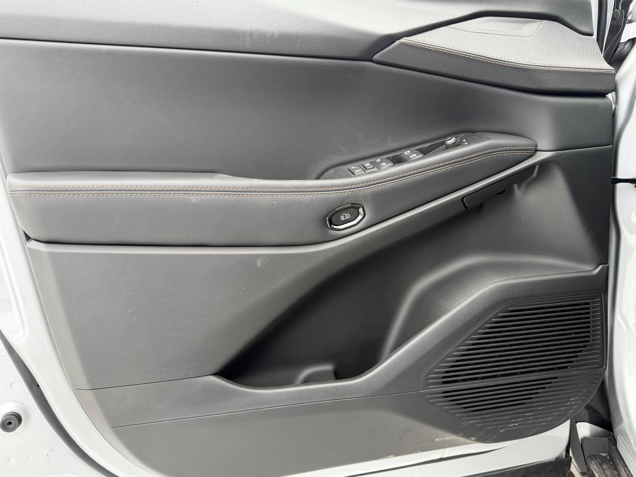 2026 Jeep Cherokee Limited 4x4 | Turbo Hybrid | Heated Seats | Power Liftgate | Remote Start | Rearview Camera | Towing Redwater AB