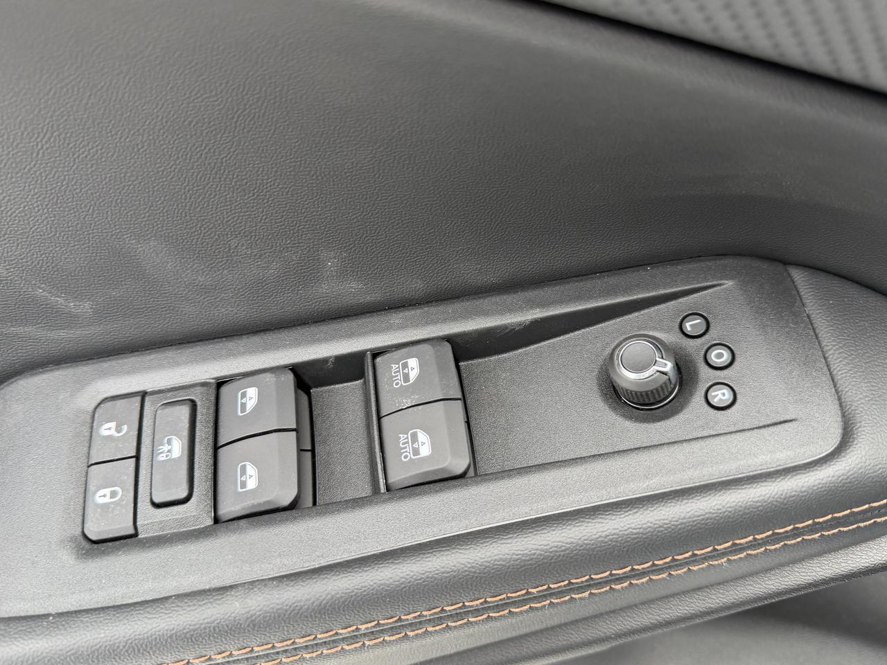 2026 Jeep Cherokee Limited 4x4 | Turbo Hybrid | Heated Seats | Power Liftgate | Remote Start | Rearview Camera | Towing Redwater AB