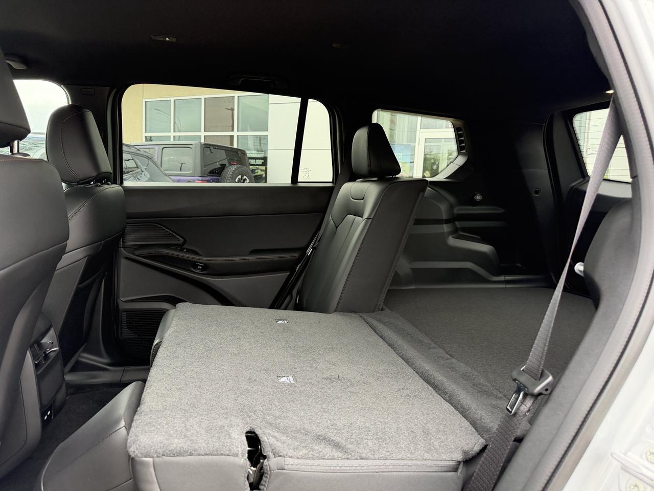 2026 Jeep Cherokee Limited 4x4 | Turbo Hybrid | Keyless Entry | Heated Seats | Backup Camera | Power Liftgate | Leather Redwater AB