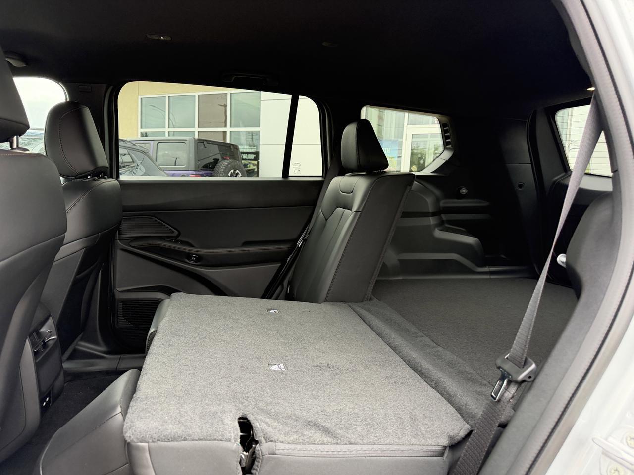 2026 Jeep Cherokee Limited 4x4 | Turbo Hybrid | Keyless Entry | Heated Seats | Backup Camera | Power Liftgate | Leather Redwater AB