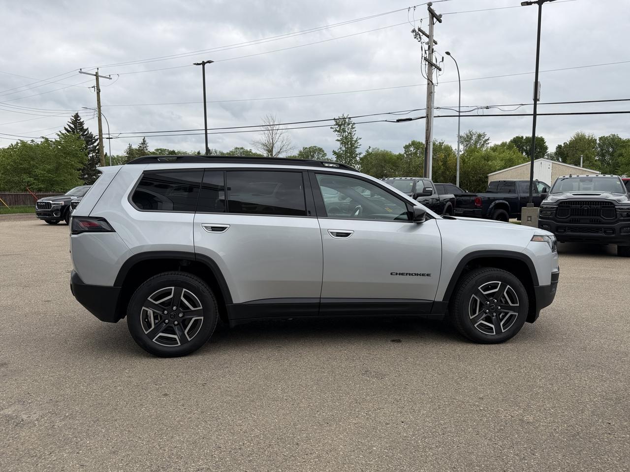 2026 Jeep Cherokee Limited 4x4 | Turbo Hybrid | Keyless Entry | Heated Seats | Backup Camera | Power Liftgate | Leather Redwater AB