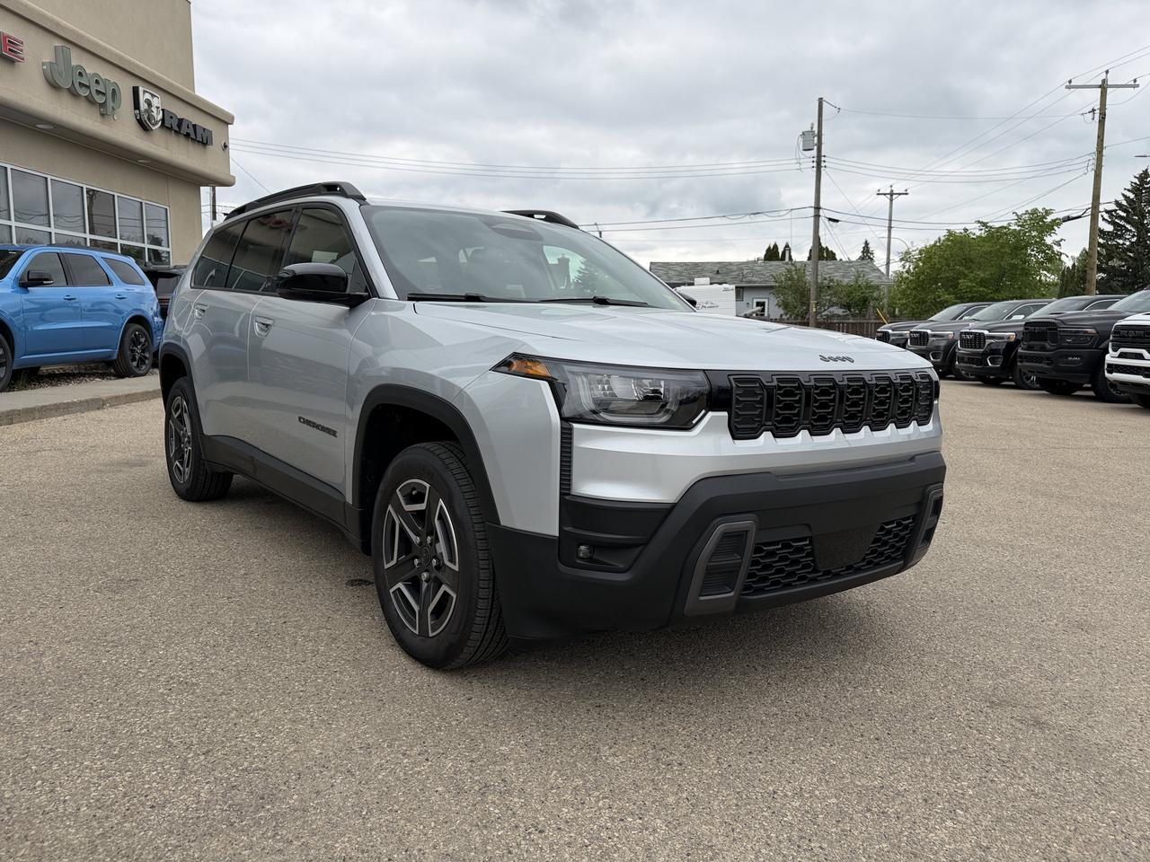 2026 Jeep Cherokee Limited 4x4 | Turbo Hybrid | Keyless Entry | Heated Seats | Backup Camera | Power Liftgate | Leather Redwater AB