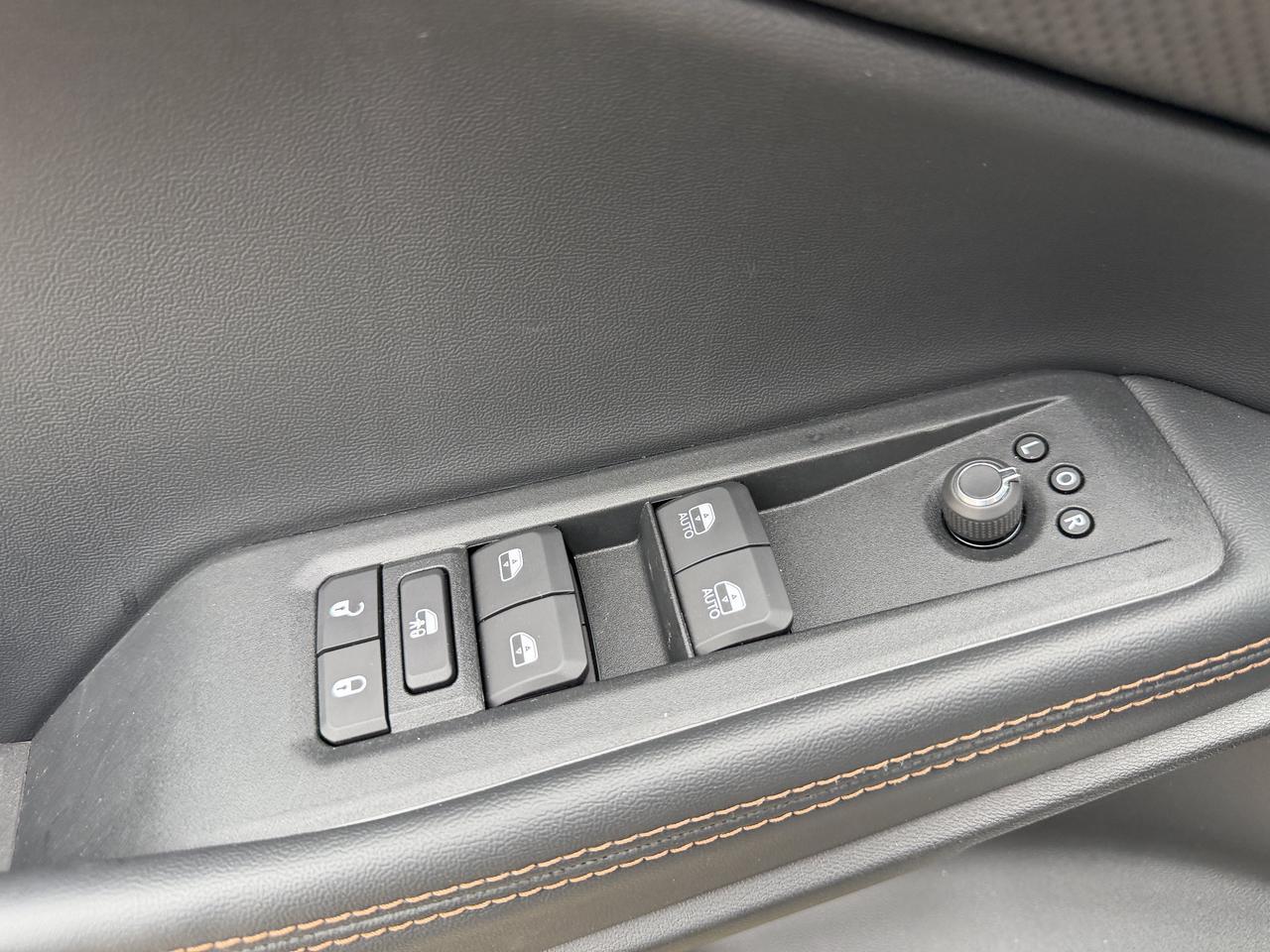 2026 Jeep Cherokee Limited 4x4 | Turbo Hybrid | Keyless Entry | Heated Seats | Backup Camera | Power Liftgate | Leather Redwater AB