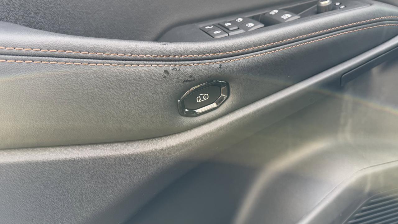 2026 Jeep Cherokee Limited 4x4 Hybrid | Capri Leatherette Seats | Heated Seats | Power Liftgate | Remote Start Redwater AB