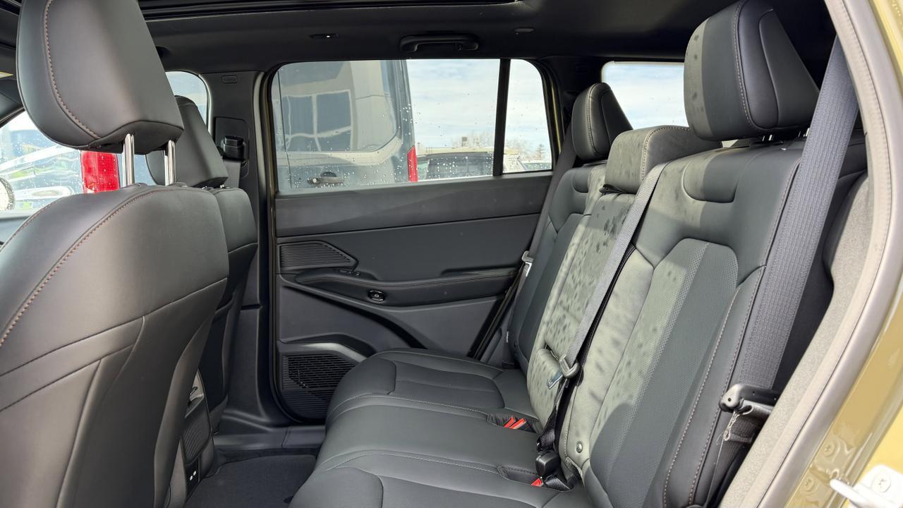 2026 Jeep Cherokee Limited 4x4 Hybrid | Capri Leatherette Seats | Heated Seats | Power Liftgate | Remote Start Redwater AB