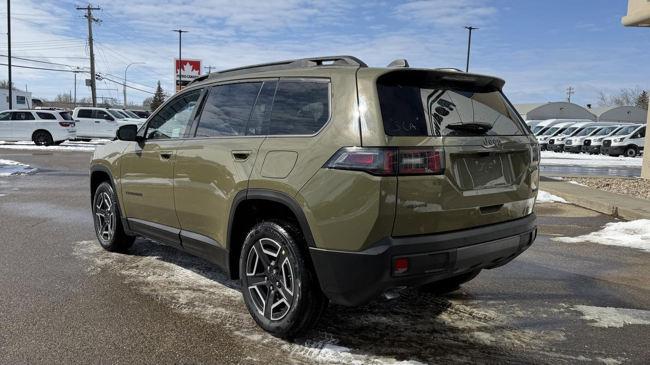 2026 Jeep Cherokee Limited 4x4 Hybrid | Capri Leatherette Seats | Heated Seats | Power Liftgate | Remote Start Redwater AB