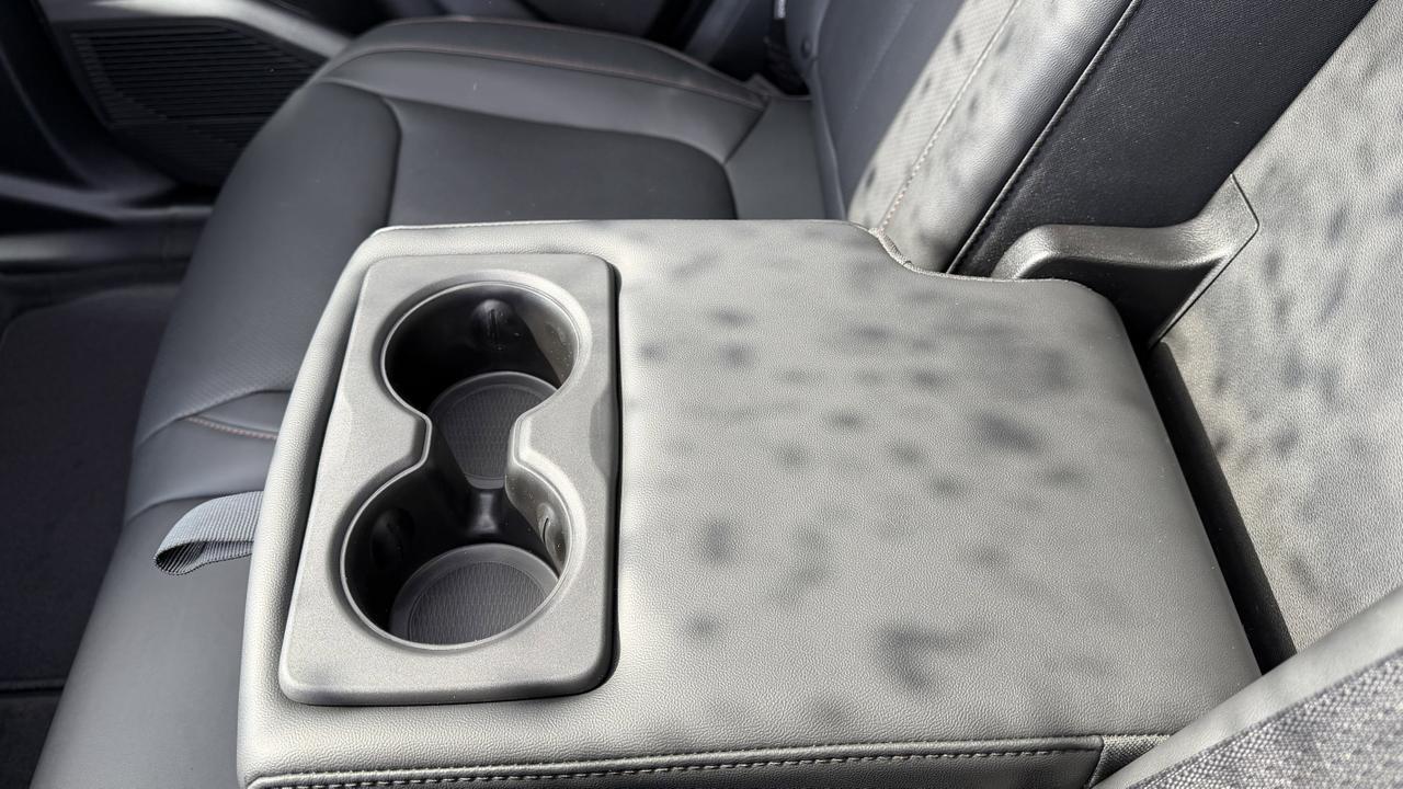 2026 Jeep Cherokee Limited 4x4 Hybrid | Capri Leatherette Seats | Heated Seats | Power Liftgate | Remote Start Redwater AB