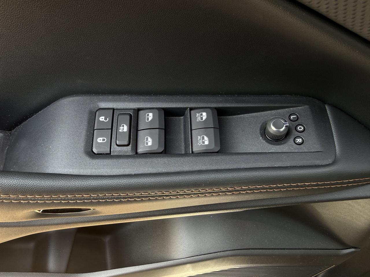 2026 Jeep Cherokee Limited 4x4 SUV | i4 Turbo |  Dual Pane Pano Sunroof | Heated Vented Seats | Power Liftgate Redwater AB