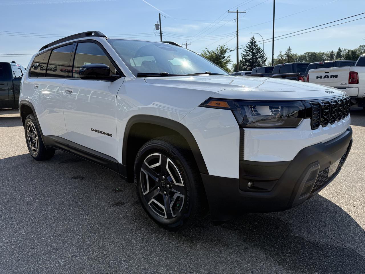 2026 Jeep Cherokee Limited 4x4 SUV | i4 Turbo |  Dual Pane Pano Sunroof | Heated Vented Seats | Power Liftgate Redwater AB