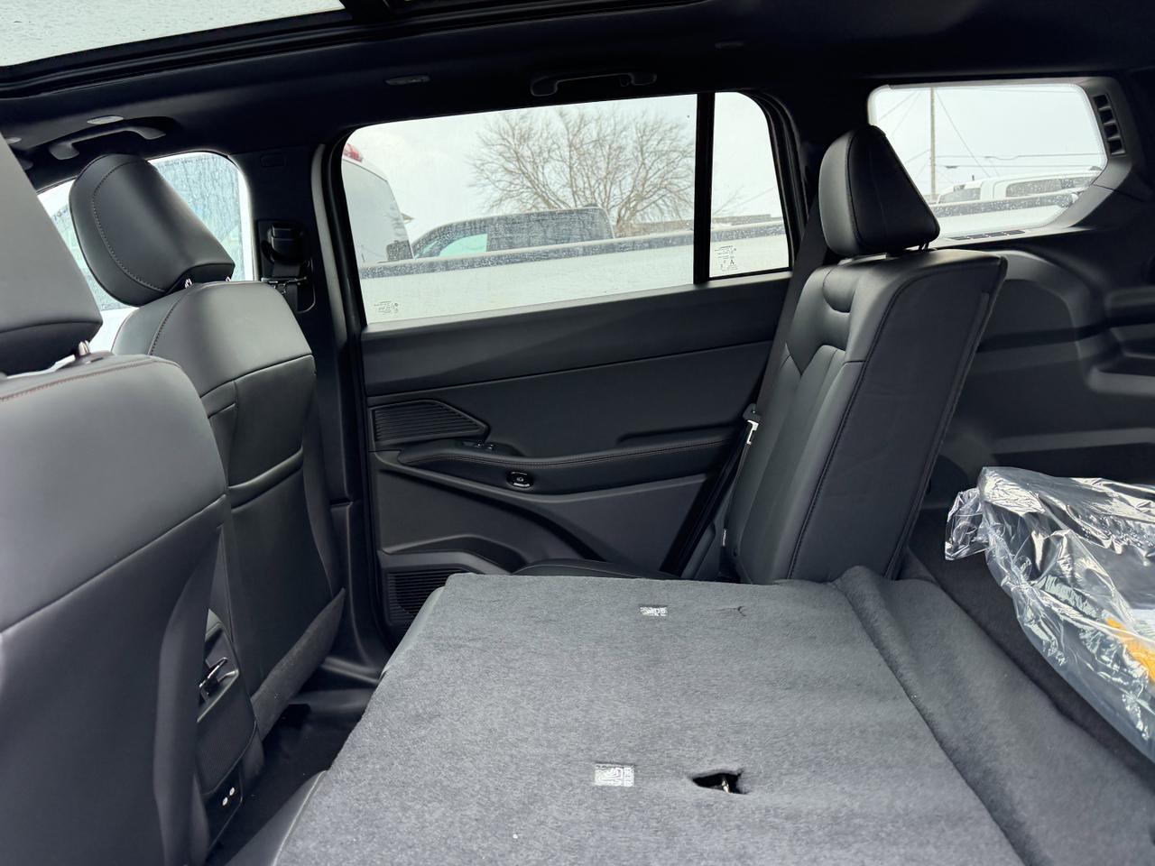 2026 Jeep Cherokee Limited 4x4 Turbo Hybrid | Pano Sunroof | Heated Seats | Remote Start | Rear Camera | Towing Redwater AB