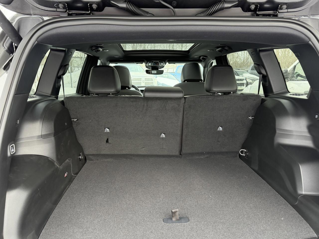 2026 Jeep Cherokee Limited 4x4 Turbo Hybrid | Pano Sunroof | Heated Seats | Remote Start | Rear Camera | Towing Redwater AB