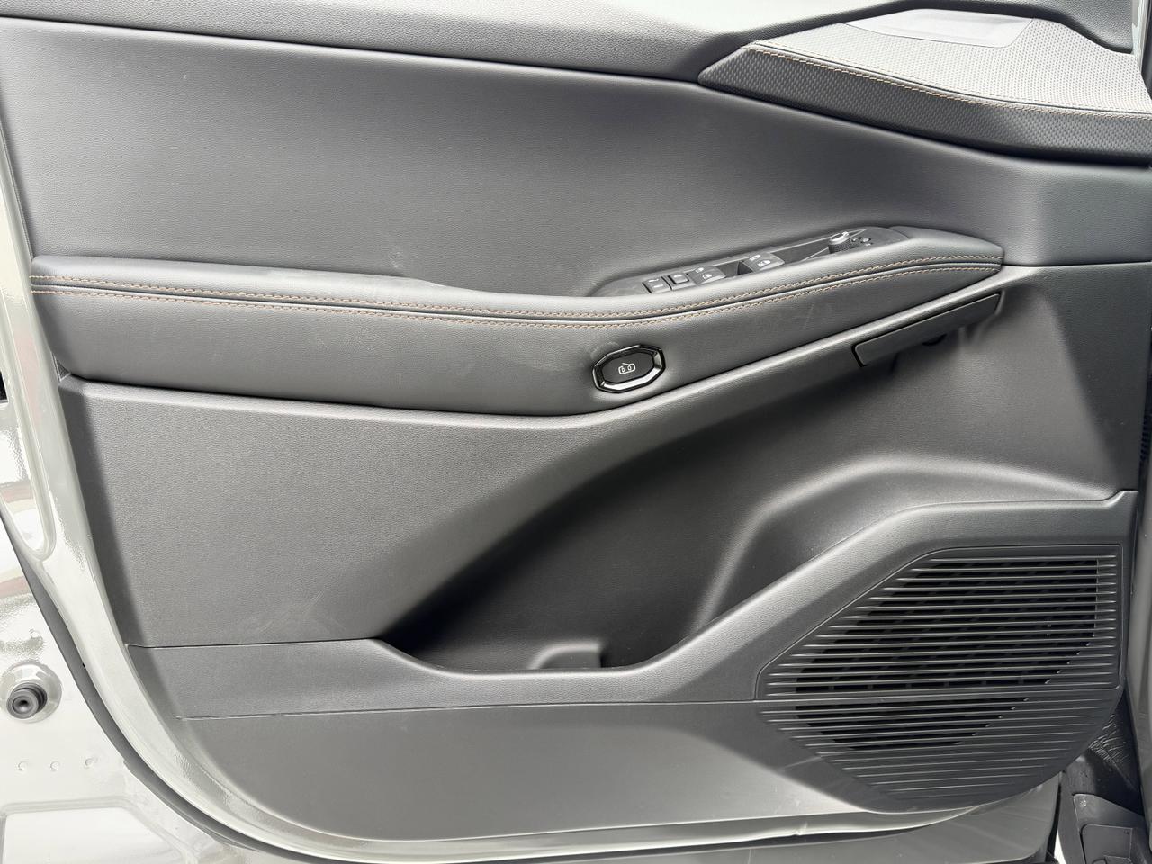 2026 Jeep Cherokee Limited 4x4 Turbo Hybrid | Pano Sunroof | Heated Seats | Remote Start | Rear Camera | Towing Redwater AB