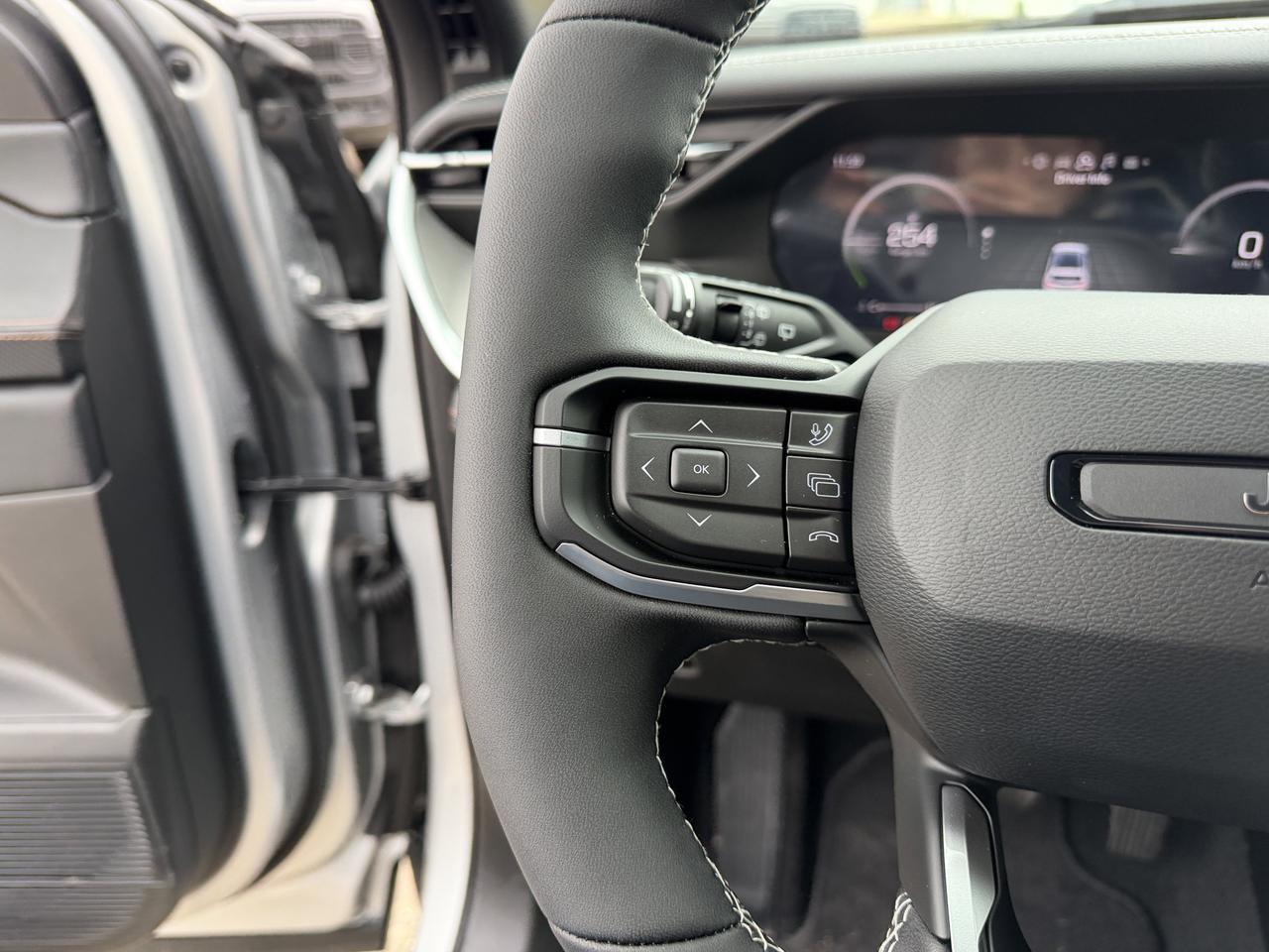 2026 Jeep Cherokee Limited Redwater AB
